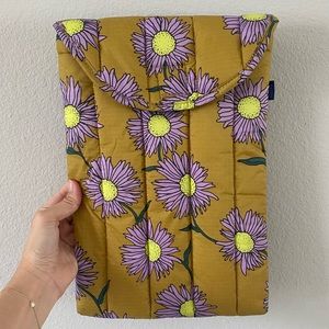 Baggu Puffy laptop sleeve